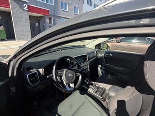 2018 Kia Sportage IV Рестайлинг, серый, 2450000 рублей, вид 2