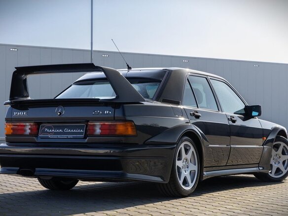 1990 Mercedes-Benz 190 (W201), чёрный - вид 3