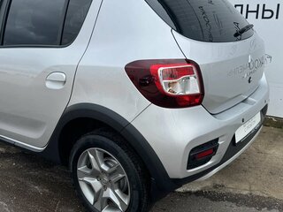 2020 Renault Sandero Stepway II Рестайлинг, серый, 940000 рублей, вид 4