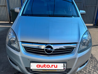 2011 Opel Zafira B Рестайлинг, серебристый, 860000 рублей, вид 3