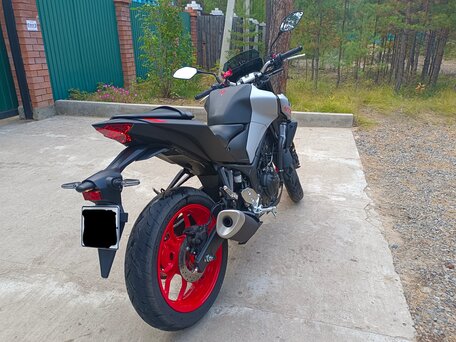 2020 Yamaha MT-03, серебристый, 550000 рублей, вид 4