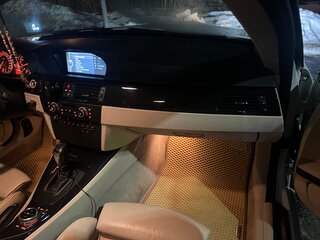 2010 BMW 3 серии 325i V (E90/E91/E92/E93) Рестайлинг, белый, 1299000 рублей, вид 4