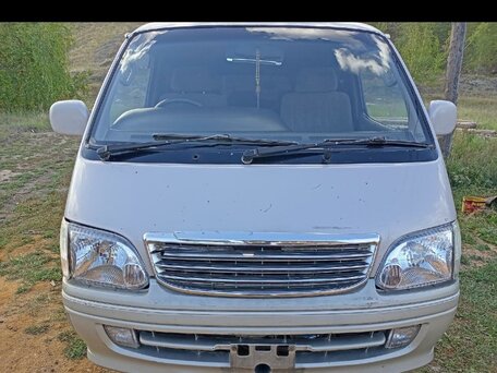 2001 Toyota HiAce, серебристый, 750000 рублей, вид 4