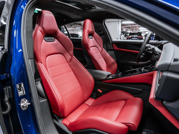 2025 Porsche Panamera GTS III, синий - вид 13