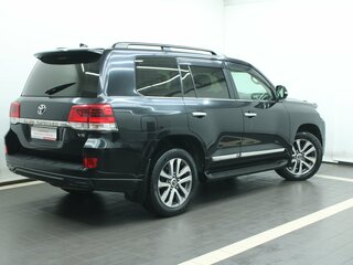 2016 Toyota Land Cruiser 200 Series Рестайлинг 2, чёрный, 6145000 рублей, вид 3