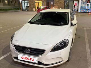 2014 Volvo V40 II, белый, 1370000 рублей, вид 1