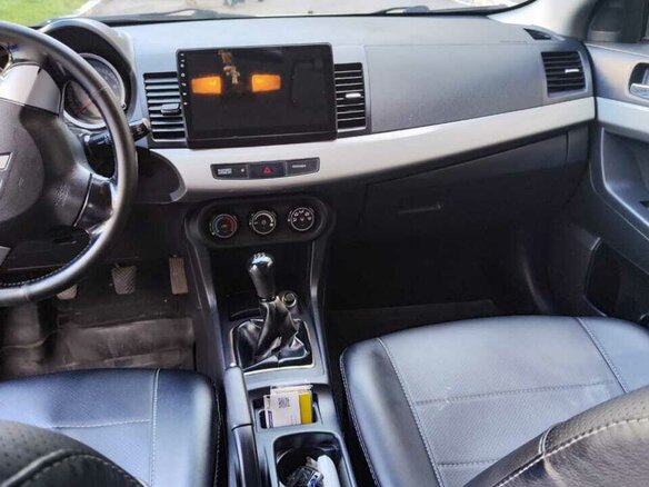 2008 Mitsubishi Lancer X, бежевый, 600000 рублей - вид 8
