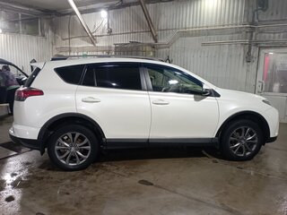 2016 Toyota RAV4 IV (XA40) Рестайлинг, белый, 2540000 рублей, вид 4