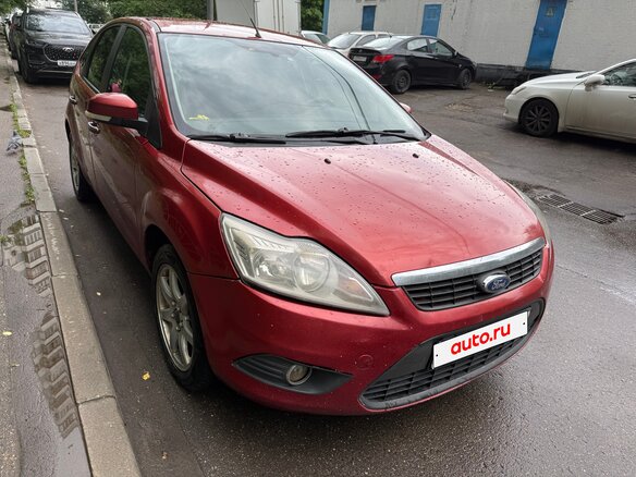 2008 Ford Focus II Рестайлинг, красный, 460000 рублей - вид 12