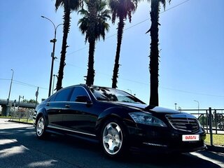 2010 Mercedes-Benz S-Класс 500 V (W221) Рестайлинг, чёрный, 1900000 рублей, вид 2