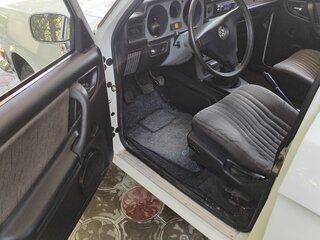 1993 ГАЗ 24 «Волга» 2417 II (2410), белый, 600000 рублей, вид 5