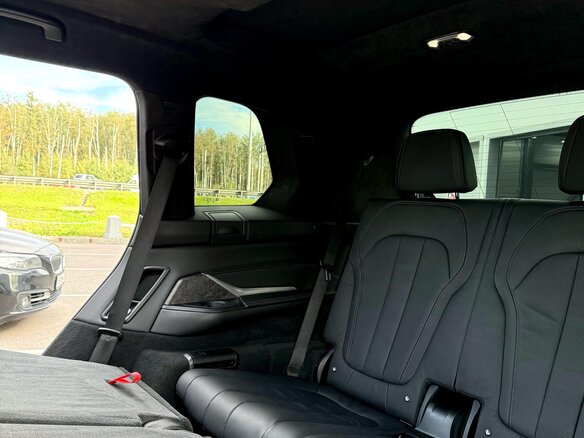 2020 BMW X7 40i I (G07), чёрный, 5250000 рублей - вид 22