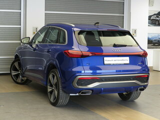 2025 Audi Q5 40 TFSI III (GU), синий, 7680000 рублей, вид 4