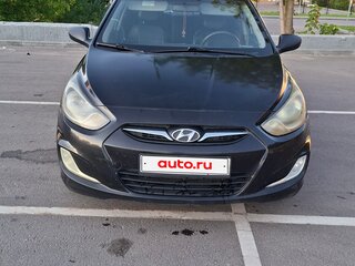 2013 Hyundai Solaris I, чёрный, 475000 рублей, вид 3