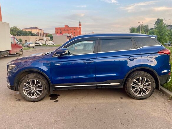 2022 Geely Atlas Pro, синий, 1850000 рублей - вид 2