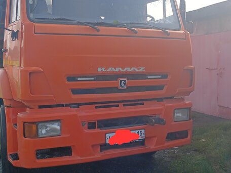 2012 КамАЗ 6520, красный, 1500000 рублей, вид 1