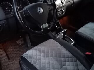 2010 Volkswagen Tiguan I, чёрный, 1300000 рублей, вид 4