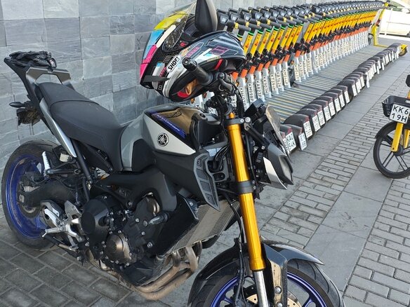 2019 Yamaha MT-09 (FZ-09), синий, 1350000 рублей - вид 3