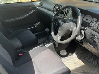 2001 Toyota Corolla Runx IX (E120, E130), серебристый, 800000 рублей, вид 5