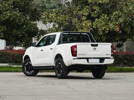 2026 Nissan Navara (Frontier) IV (D23) Рестайлинг, белый, 3520000 рублей, вид 3
