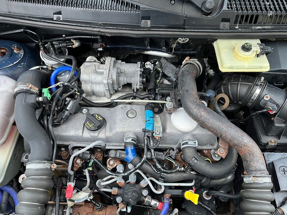 2010 Ford Transit Connect, синий, 820000 рублей - вид 17