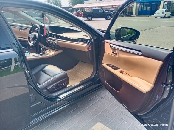 2017 Lexus ES 250 VI Рестайлинг, чёрный - вид 12
