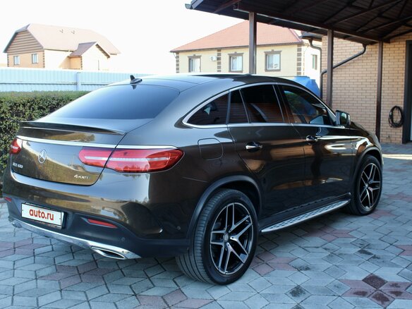 2017 Mercedes-Benz GLE Coupe 400 I (C292), коричневый, 5500000 рублей - вид 3