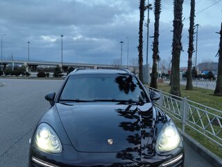 2011 Porsche Cayenne S II (958), чёрный, 3200000 рублей, вид 2