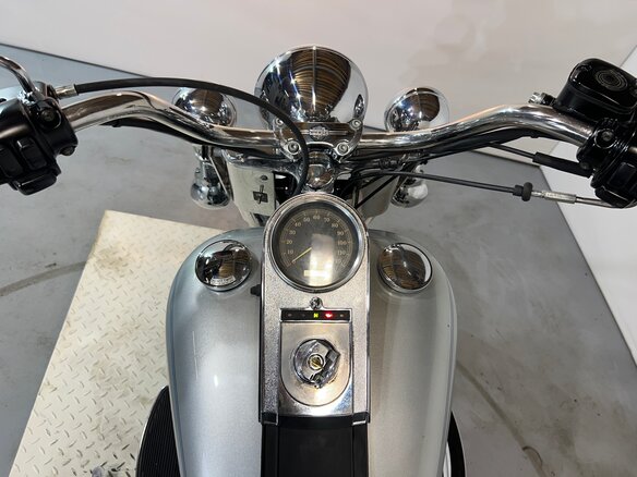 2005 Harley-Davidson Heritage, серебристый, 510000 рублей - вид 26
