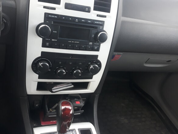 2005 Chrysler 300C I, белый - вид 3