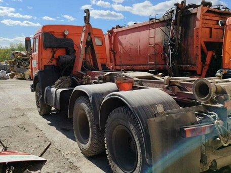 2010 КамАЗ Мусоровоз/Мультилифт, оранжевый, 1600000 рублей, вид 4