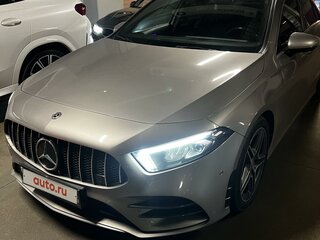 2019 Mercedes-Benz A-Класс 200 IV (W177), серебристый, 2900000 рублей, вид 4