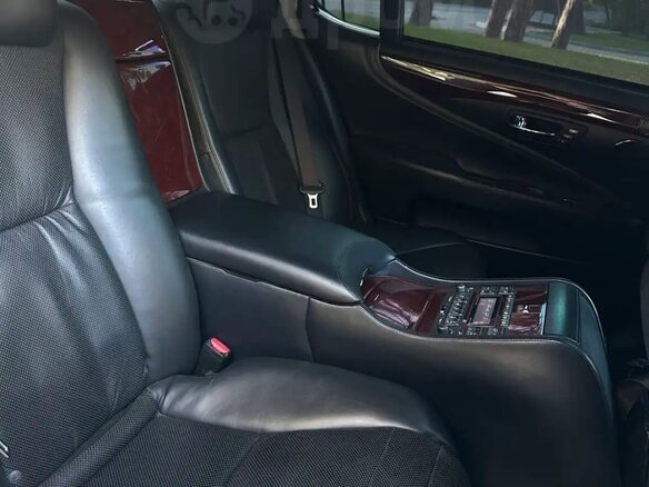 2010 Lexus LS Long 600h L IV Рестайлинг, чёрный, 2100000 рублей - вид 25