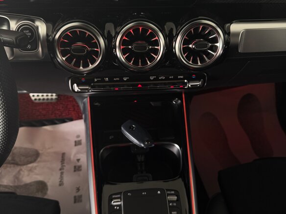 2023 Mercedes-Benz GLB AMG 35 AMG I (X247) Рестайлинг, белый, 7600000 рублей - вид 24