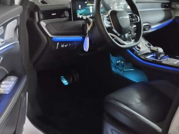 2024 Jetour X70+ I Рестайлинг, белый, 2700000 рублей - вид 2