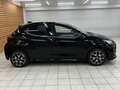 2021 Toyota Yaris IV, чёрный, 1140000 рублей - вид 2