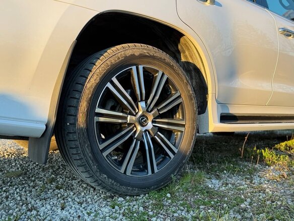 2018 Lexus LX 570 III Рестайлинг 2, белый, 9800000 рублей - вид 9