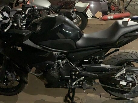 2011 Yamaha XJ6 (FZ6R), чёрный, 449999 рублей, вид 5