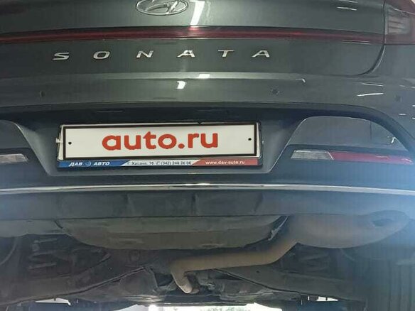 2020 Hyundai Sonata VIII (DN8), серый, 2600000 рублей - вид 5