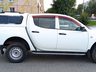 2013 Mitsubishi L200 Easy Select IV Рестайлинг, белый, 1500000 рублей, вид 4