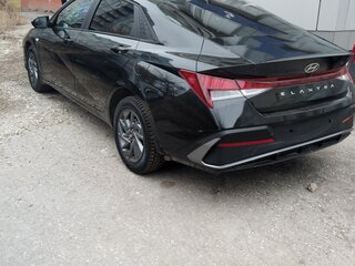 2024 Hyundai Elantra VII (CN7) Рестайлинг, чёрный, 2222222 рублей, вид 2