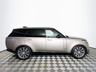 2022 Land Rover Range Rover P400 MHEV V, бежевый, 17083460 рублей, вид 4