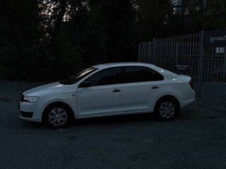 2017 Skoda Rapid I, белый, 830000 рублей, вид 5