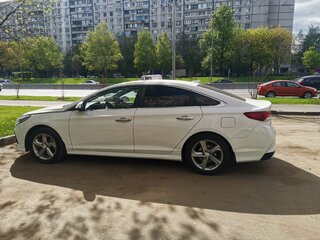 2019 Hyundai Sonata VII (LF) Рестайлинг, белый, 1850000 рублей, вид 1
