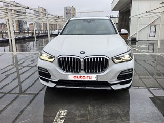 2020 BMW X5 40i IV (G05/G18), белый, 6400000 рублей, вид 1