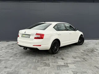 2015 Skoda Octavia III (A7), белый, 1320000 рублей, вид 2