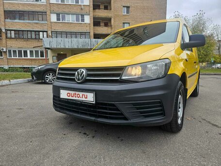 2017 Volkswagen Caddy, жёлтый, 1650000 рублей, вид 1