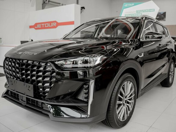 2026 Jetour X70+ I Рестайлинг, чёрный, 3399000 рублей - вид 3