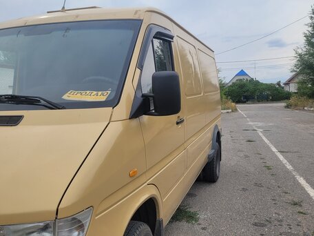 1998 Mercedes-Benz Sprinter, жёлтый, 950000 рублей, вид 2