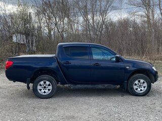 2011 Mitsubishi L200 IV, синий, 1400000 рублей, вид 3